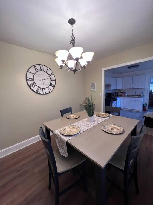Cozy On The Hill Apartment Wilmington Luaran gambar